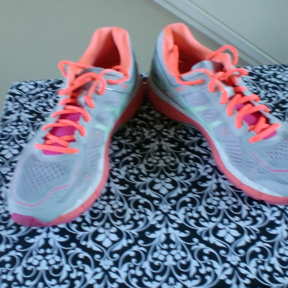 Asics - Picture 6 of 6